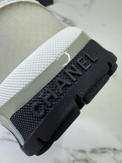 CHANEL 24S 純白運動鞋