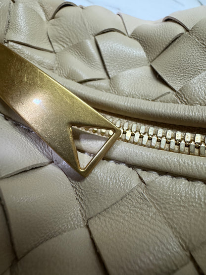 BV Mini Jodie 燕麥色 Porridge