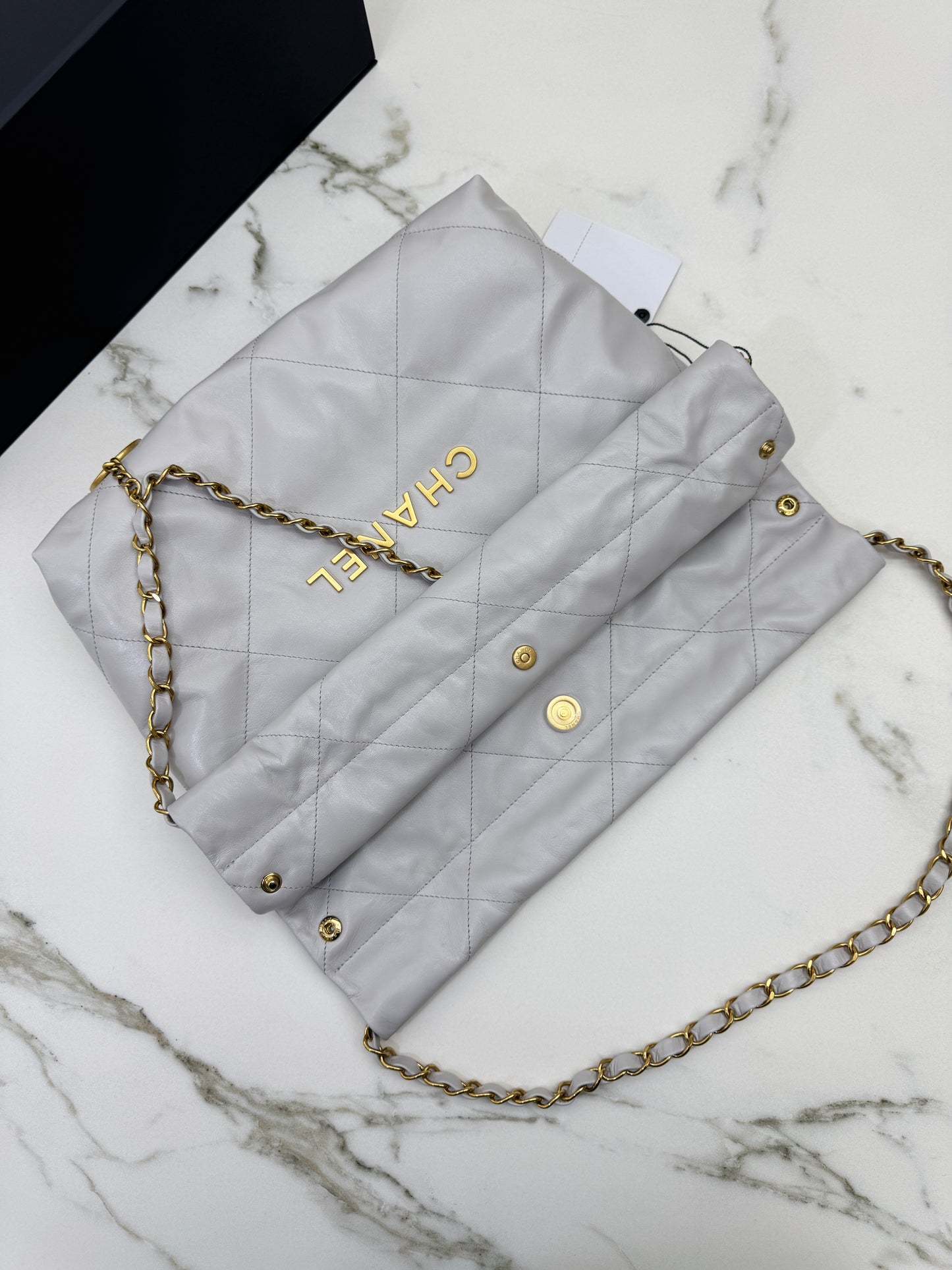 CHANEL 22Bag Small 25S淺灰色