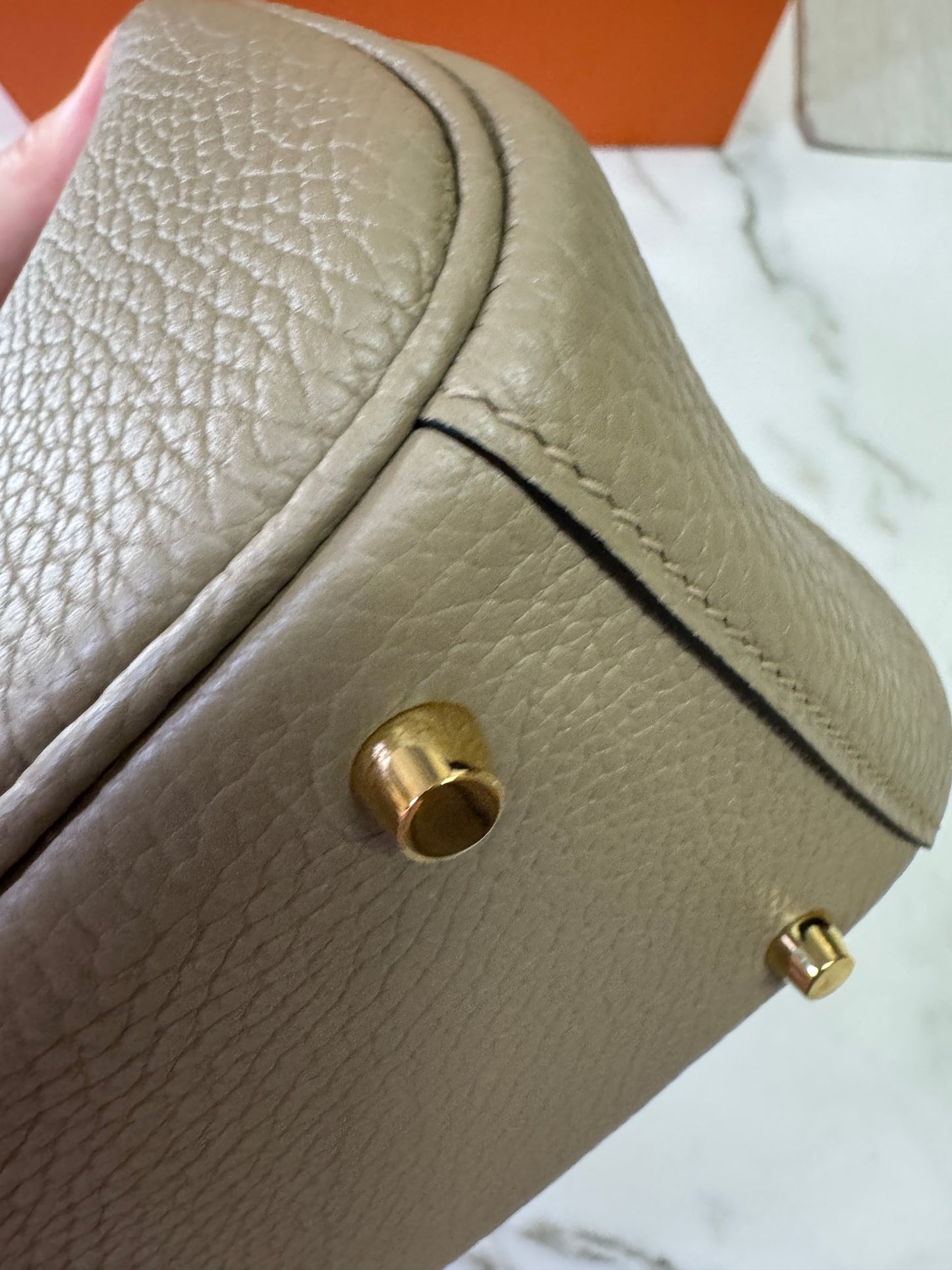 HERMES Mini Lindy II 馬爾淺米 金扣 TC