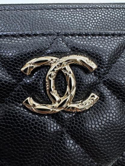 CHANEL L型拉鏈卡包 雕刻菱格扣