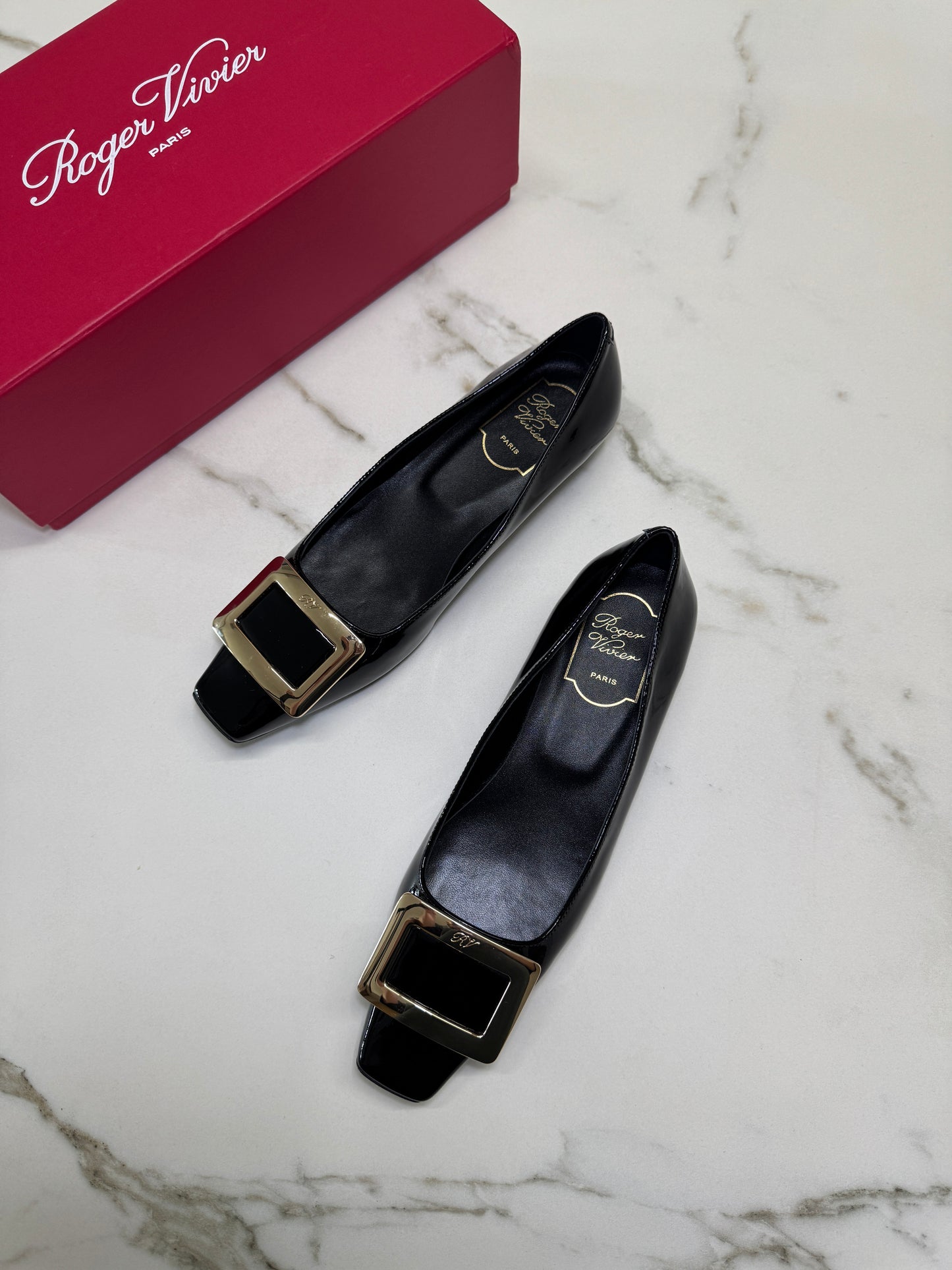 RV 喇叭跟 2.5cm 漆皮