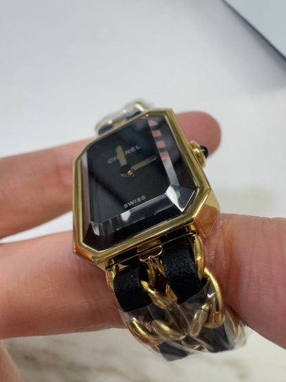 CHANEL Premier 小方糖黑金手錶