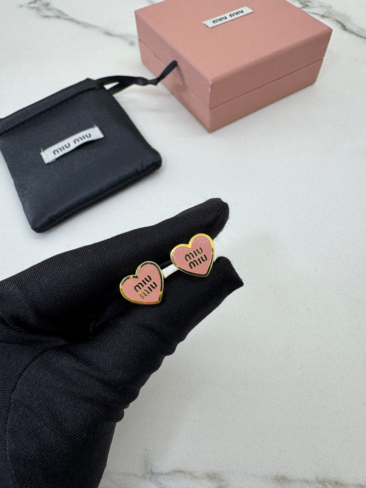 MIU MIU 粉紅色愛心耳環