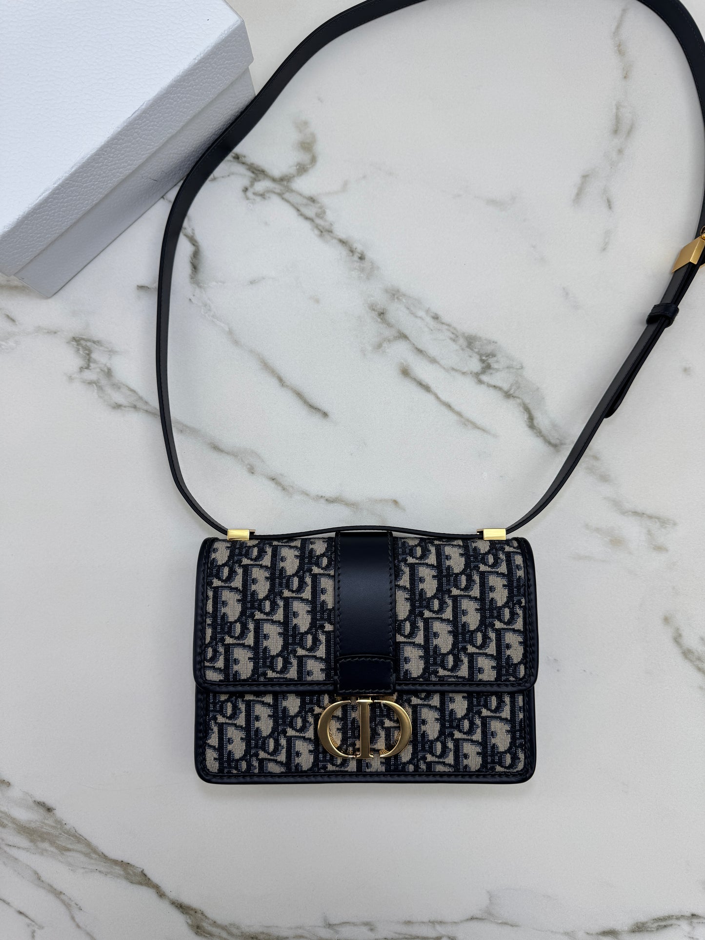 DIOR 30 Montaigne Small Blue Oblique