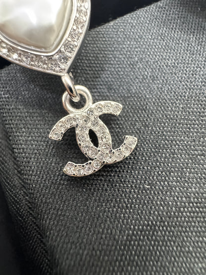 CHANEL 23B 心形珍珠耳夾