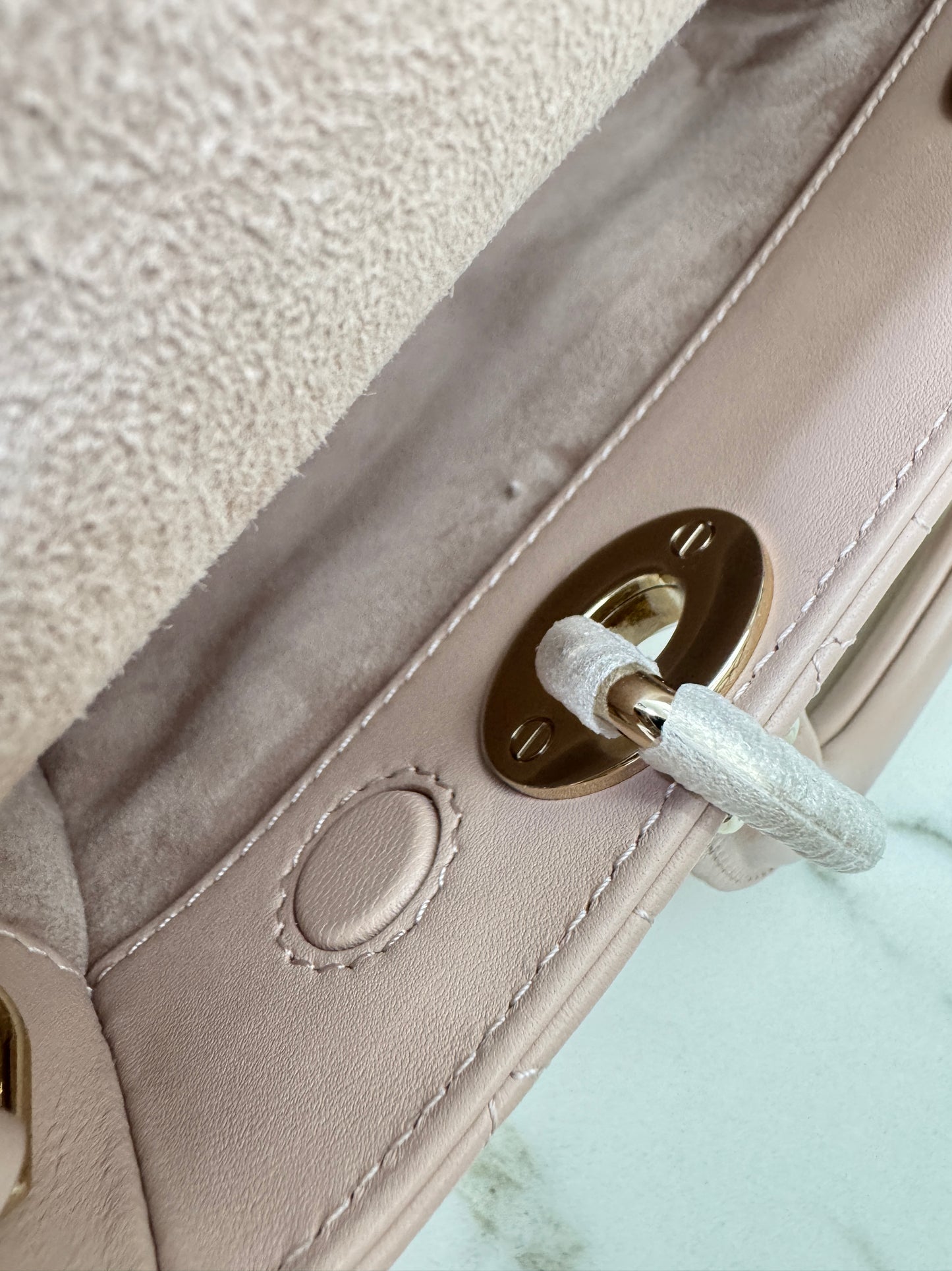 DIOR D-joy Small 胭脂粉 Powder Pink