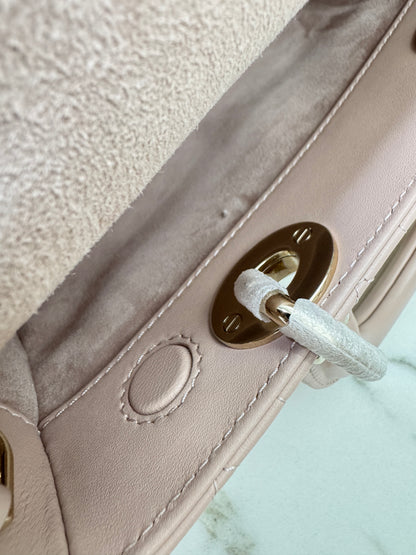 DIOR D-joy Small 胭脂粉 Powder Pink