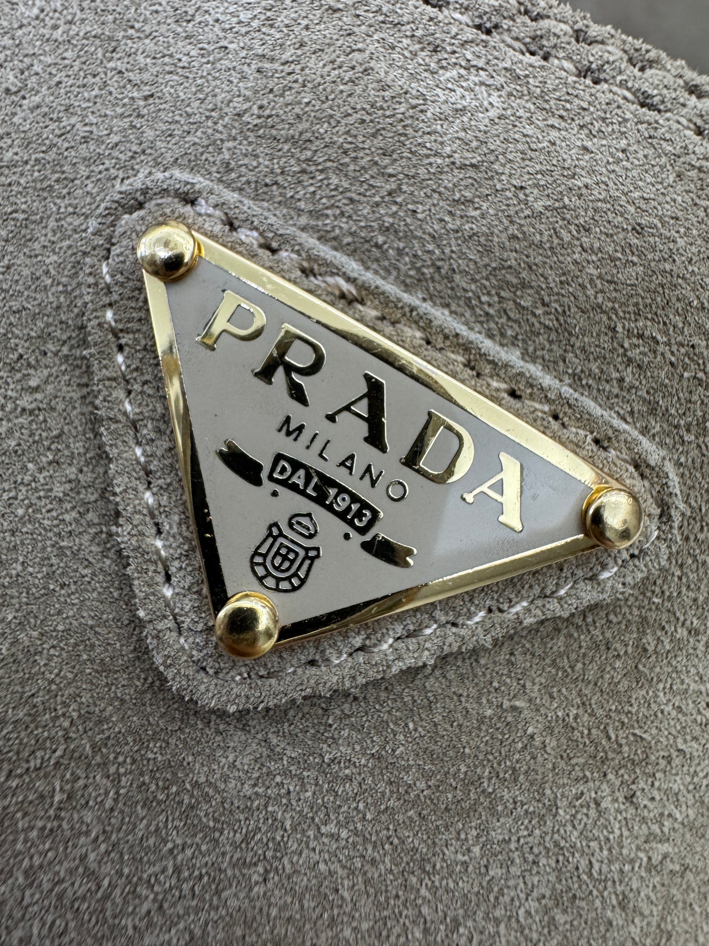 PRADA 卡其色麂皮中筒靴