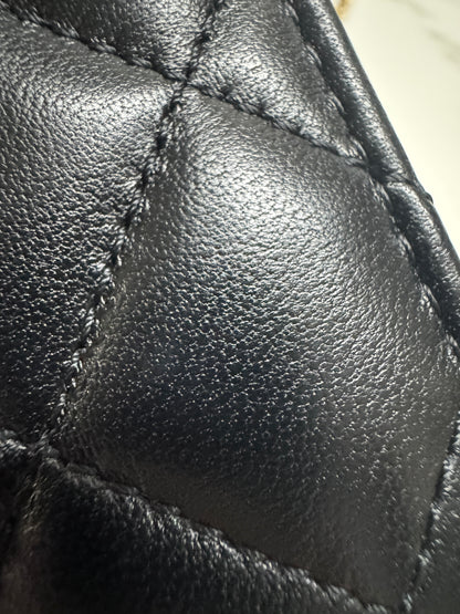 CHANEL woc 24A 琺瑯調節扣 羊皮 黑