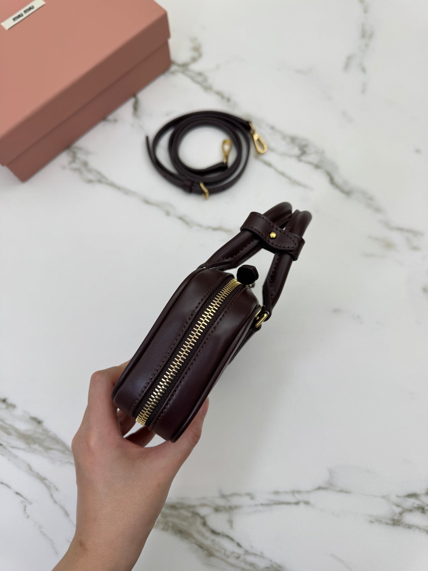 MIU MIU Acardie Regular 石楠木色