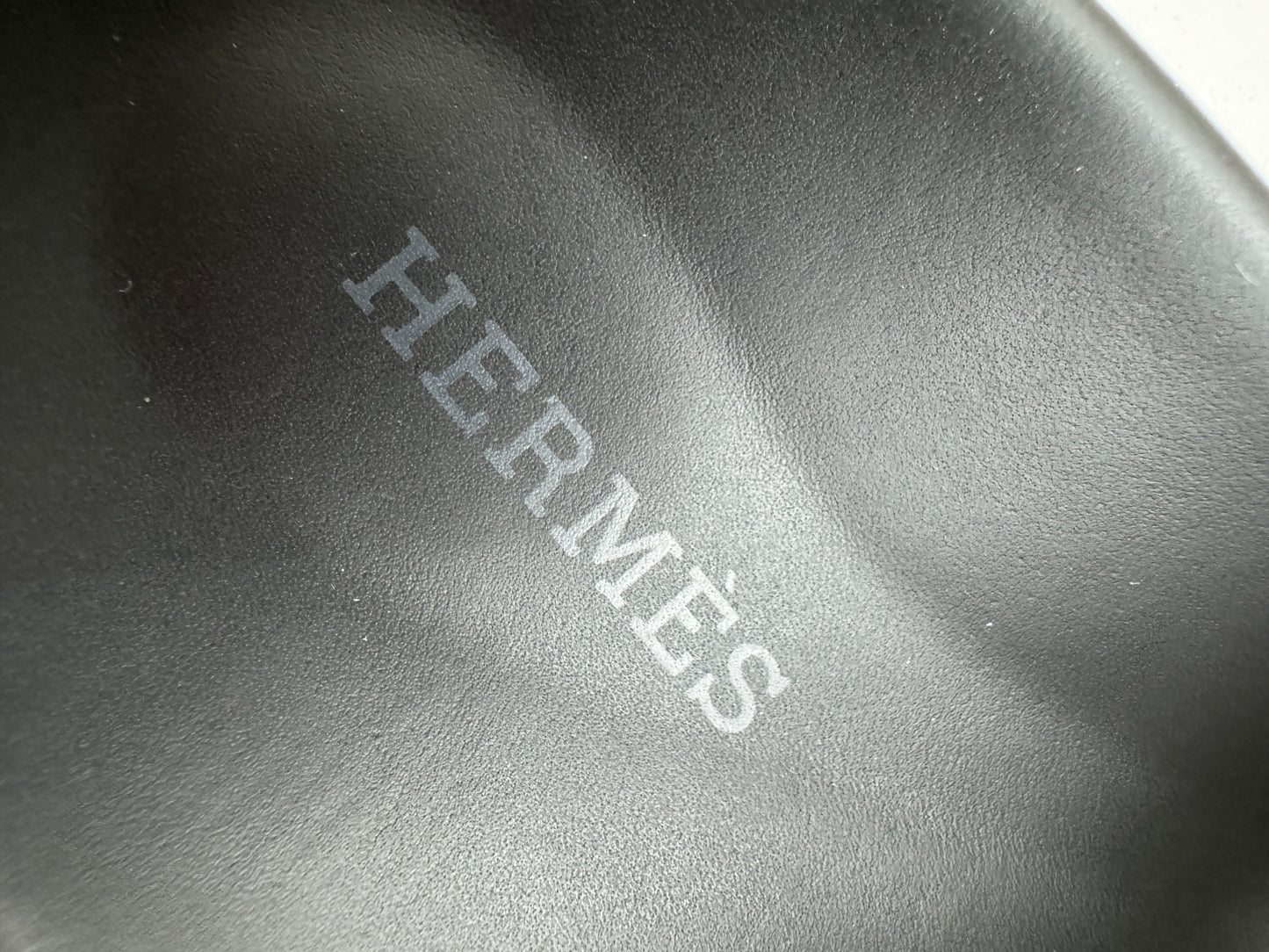 HERMES Chypre 二舅拖 白色