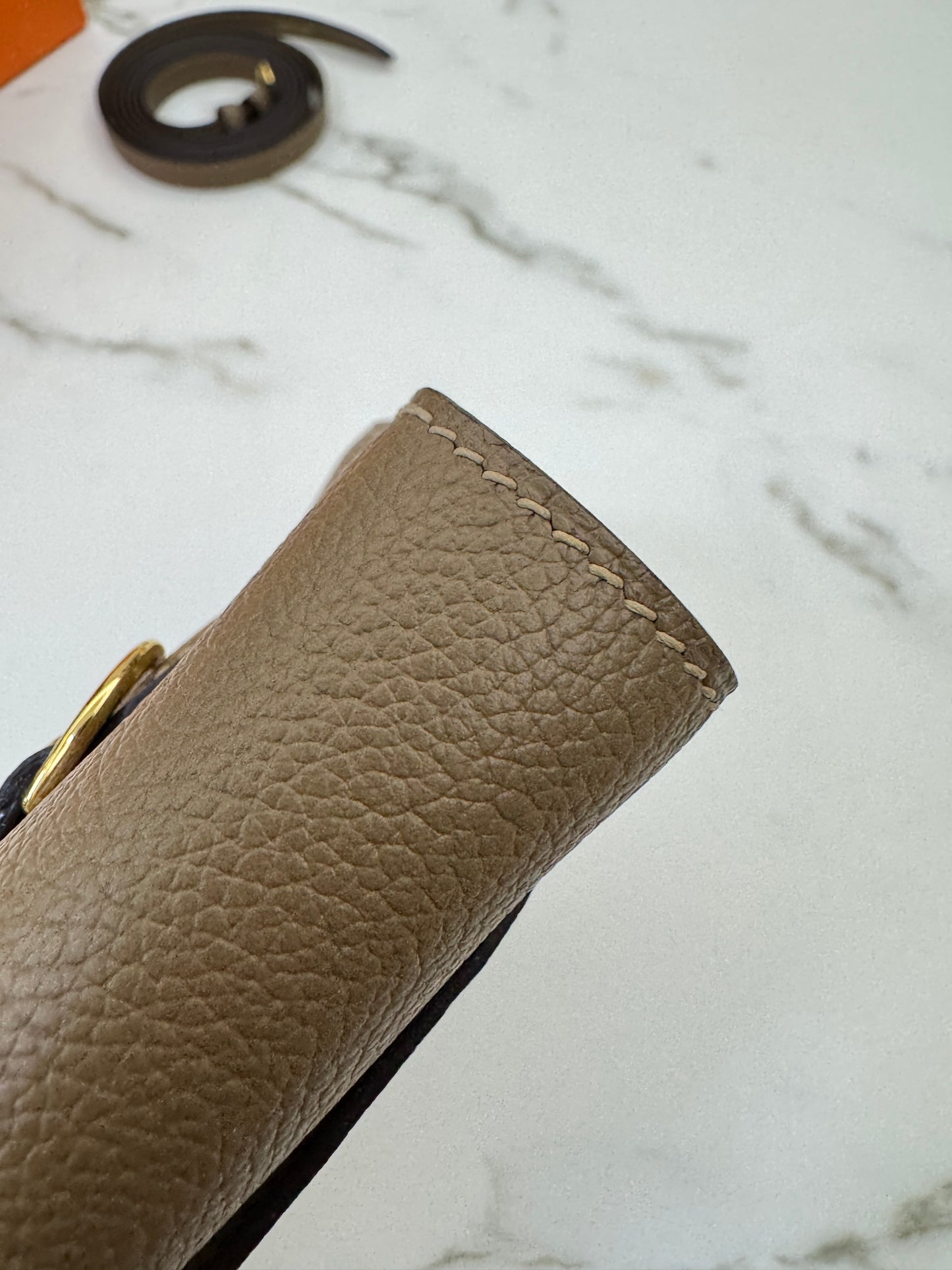 HERMES Kelly Danse 馬爾法米金扣 Evercolor 8Q GHW