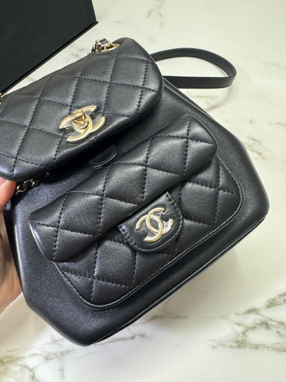 CHANEL Duma 胎牛皮 黑色 Small