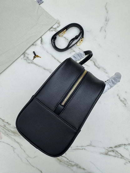 LOEWE Amazona 28 黑色