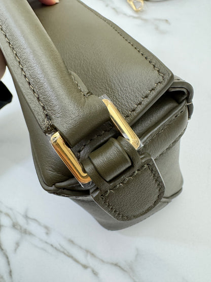 LOEWE Mini Puzzle 深卡其綠