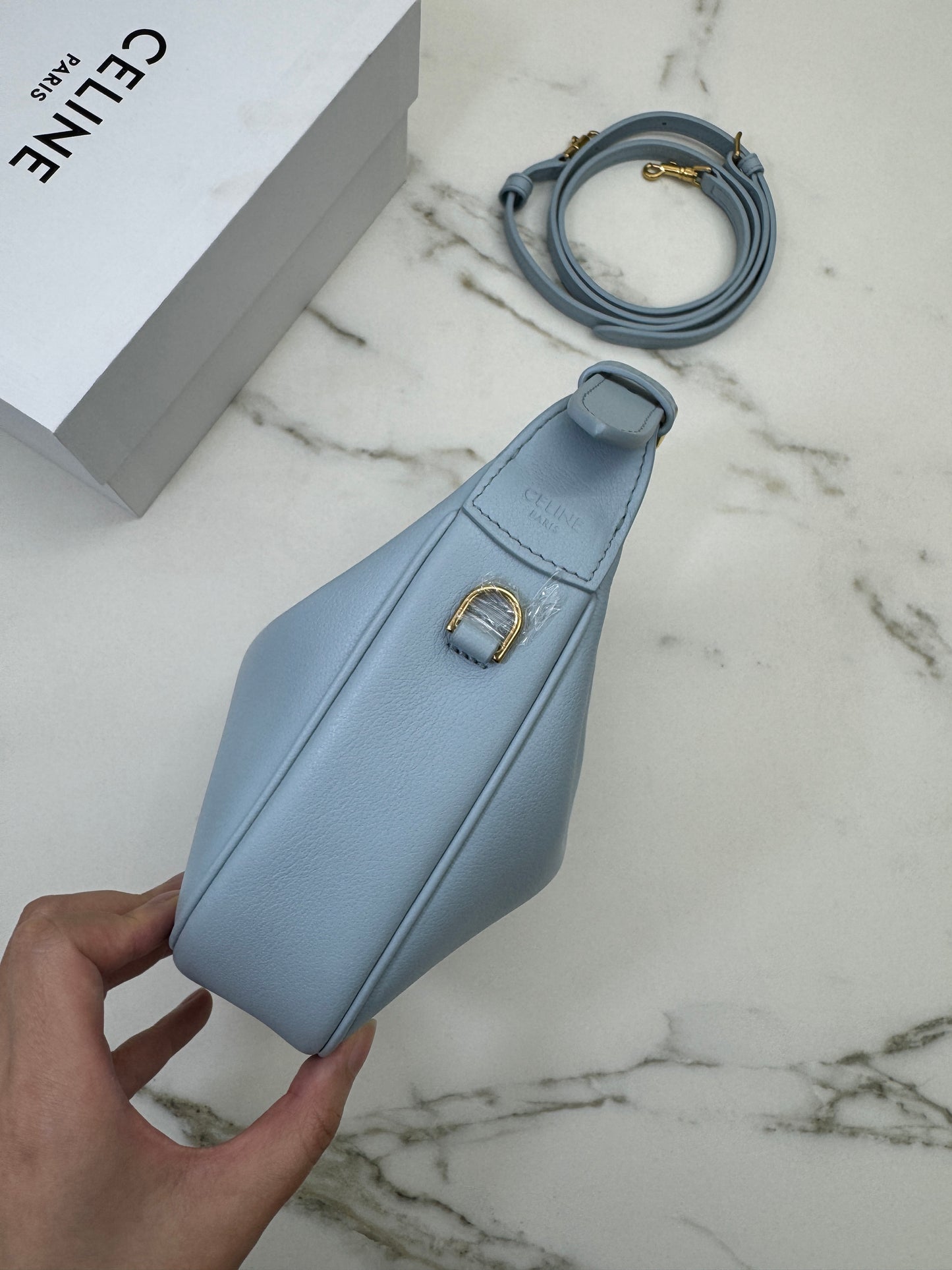 CELINE Teen Lulu 粉藍色