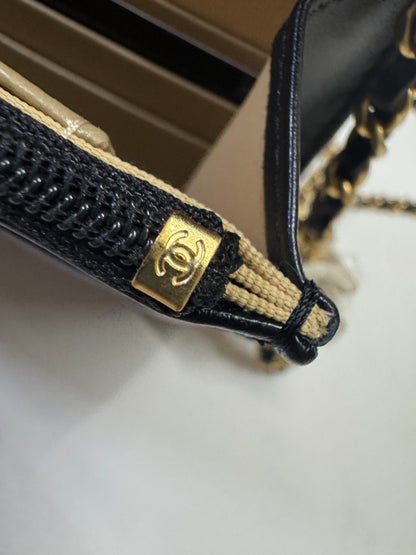 CHANEL woc 24A 琺瑯調節扣 羊皮 黑