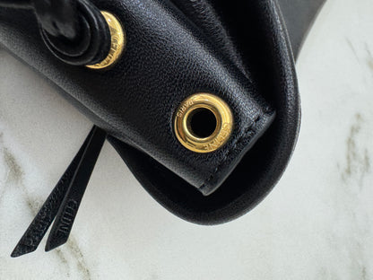 CELINE Soft Triomphe Half Moon 黑色