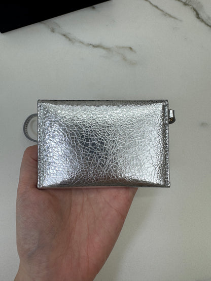 CHANEL 26X 信封卡包包掛 爆裂銀