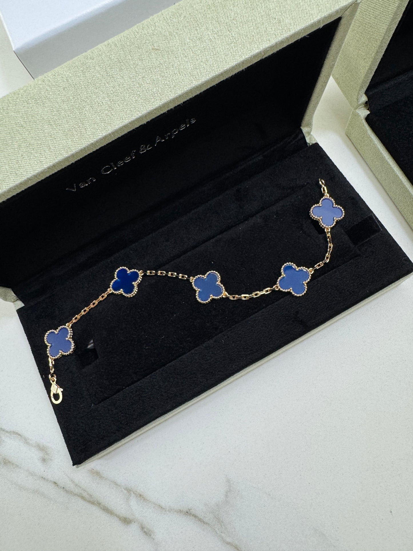 VCA Vintage Alhambra Bracelet 五花藍玉髓