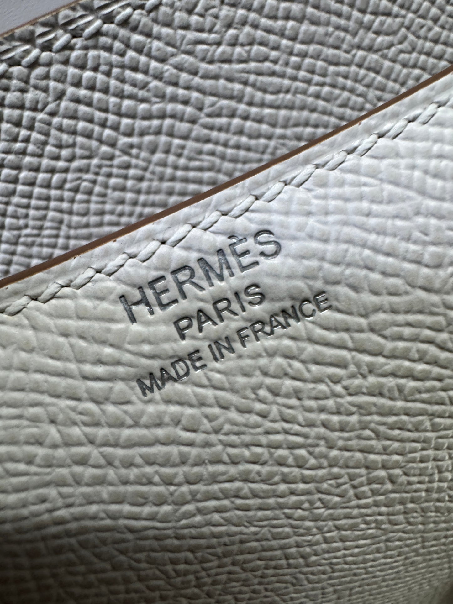 HERMES Mini Constance 奶灰色銀扣 Epsom M4 Gris Pale PHW