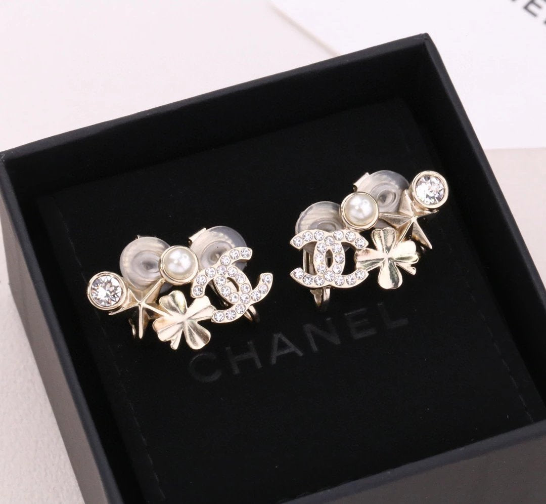 CHANEL 耳夾款