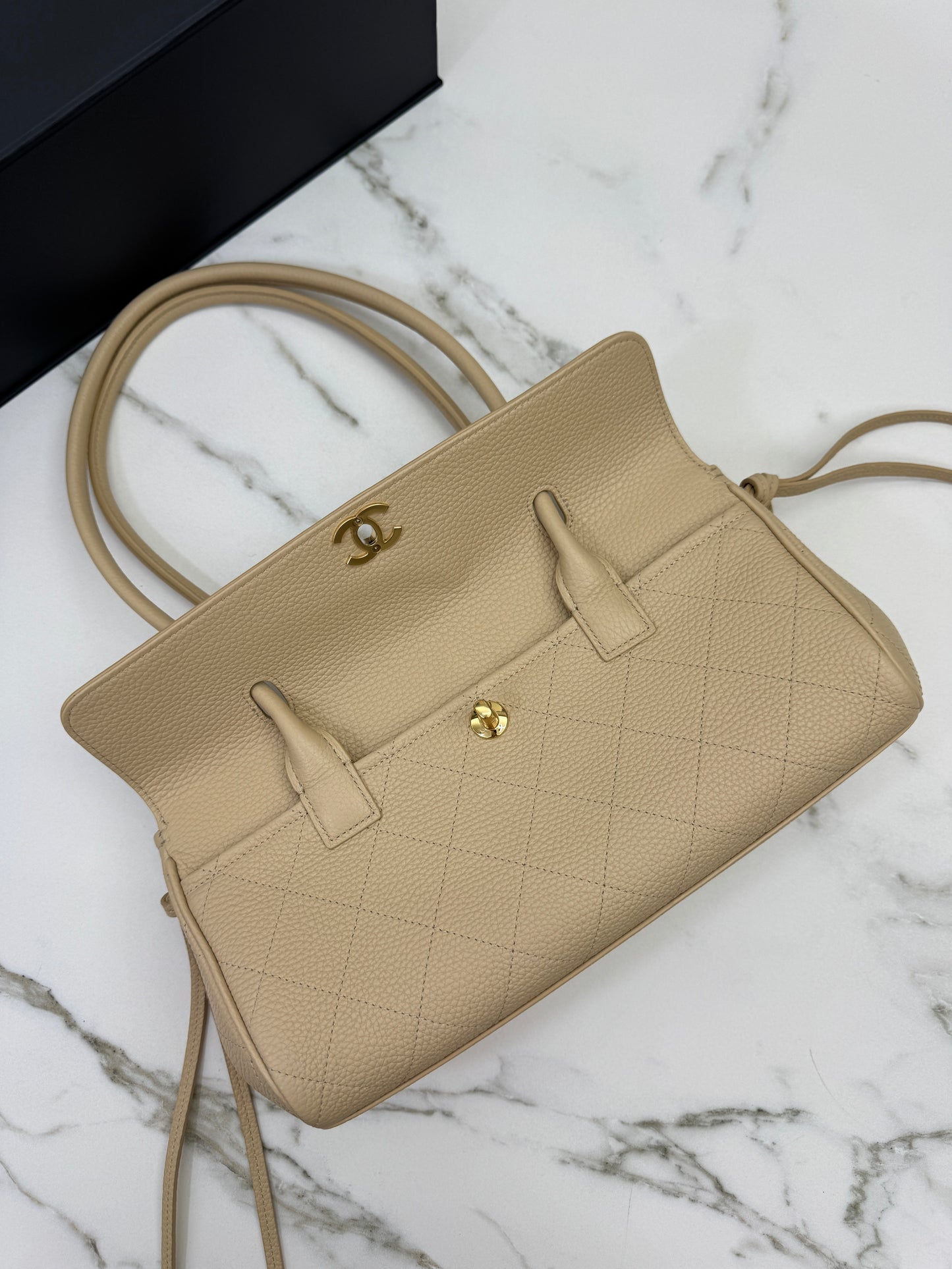CHANEL 26S 法棍 Shopping Bag