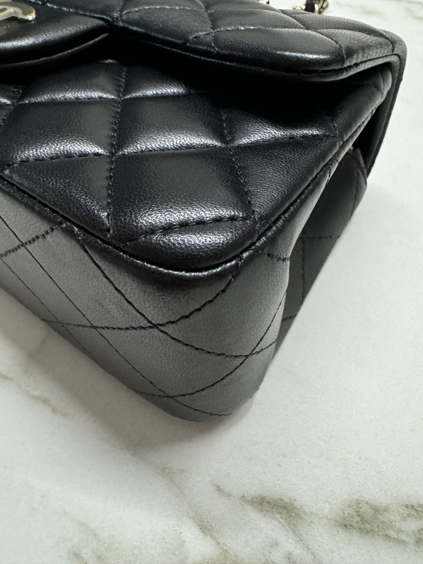 CHANEL CF20 羊皮 黑色淡金扣