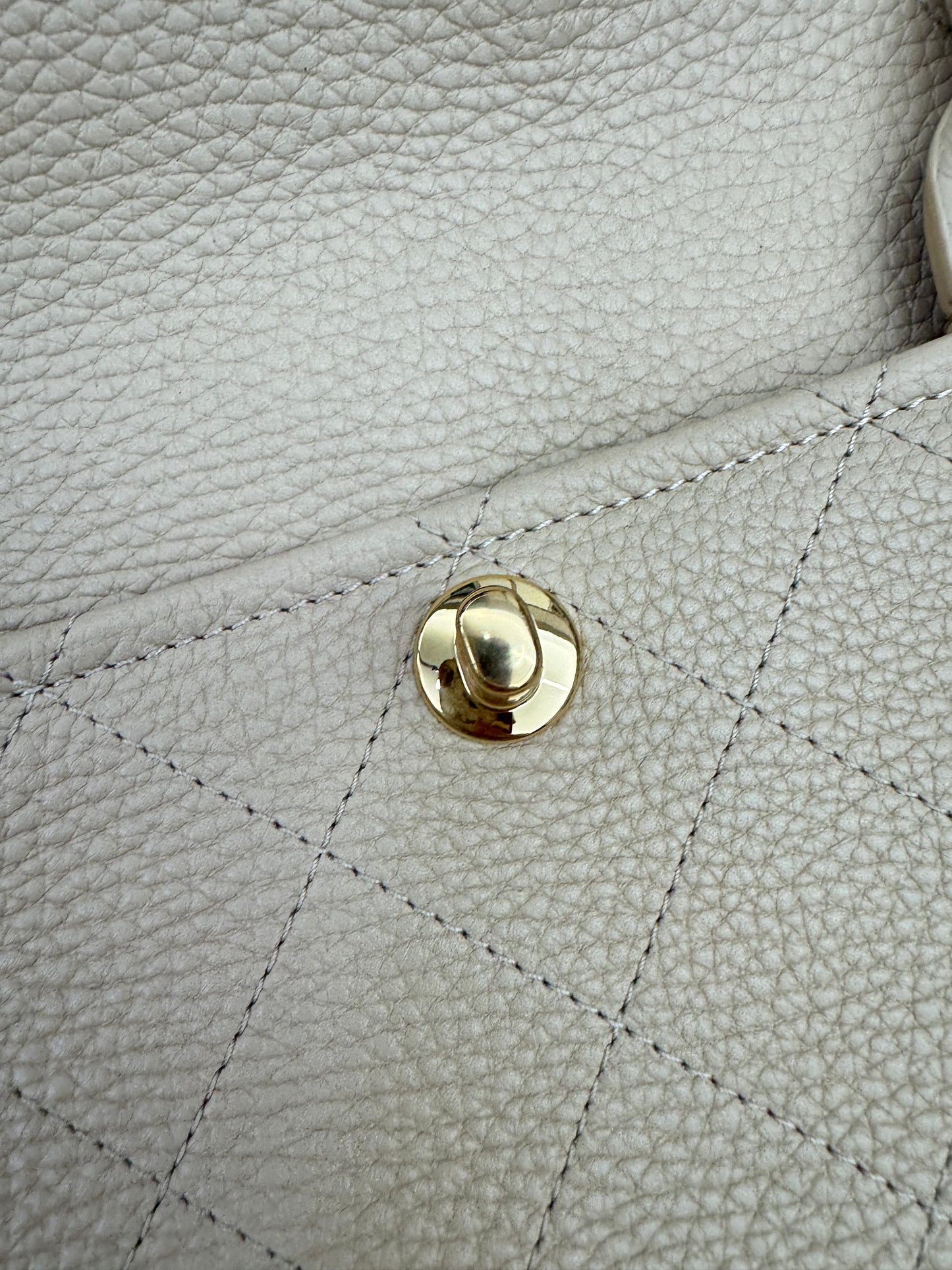 CHANEL 26S 法棍 Shopping Bag
