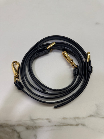 PRADA Soft Lux 中號 黑色