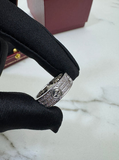 CARTIER Love Ring 滿天星
