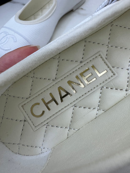 CHANEL 24S Mary Jane 芭蕾舞鞋 白色娟布