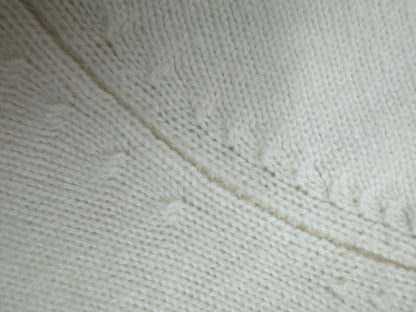 CHANEL 25B 白色羊絨開衫