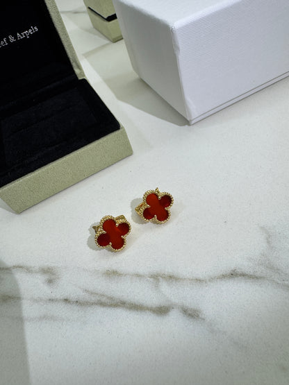 VCA Vintage Alhambra Earrings 紅玉髓
