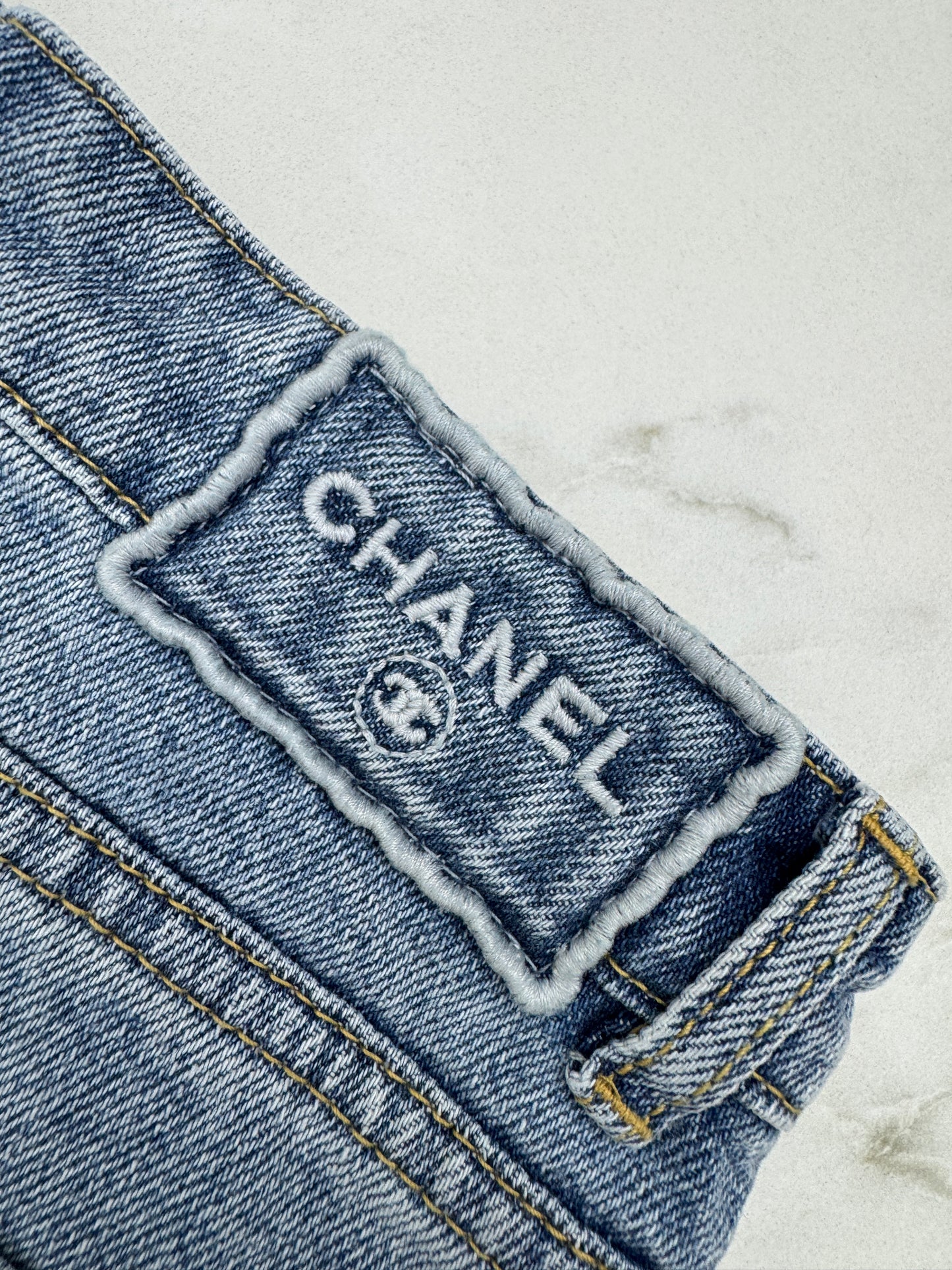 CHANEL 25M Coco Beach 牛仔短褲