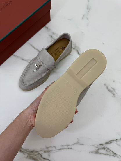 LORO PIANA Summer Walk Loafer 珍珠灰