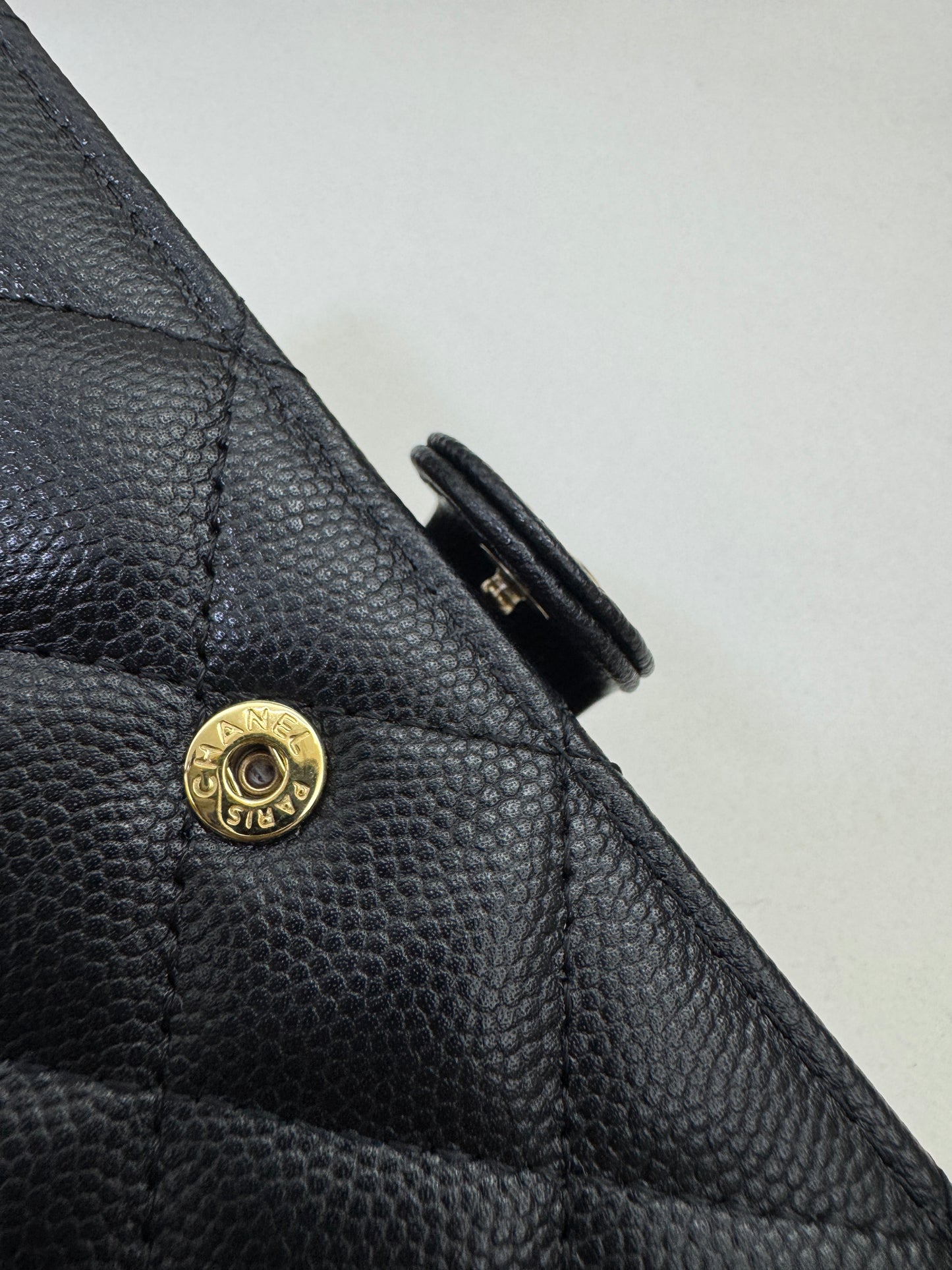 CHANEL Passport Holder 黑金牛 Black Caviar Calfskin