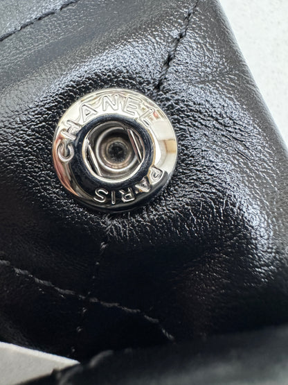 CHANEL 22Bag 黑銀 Small