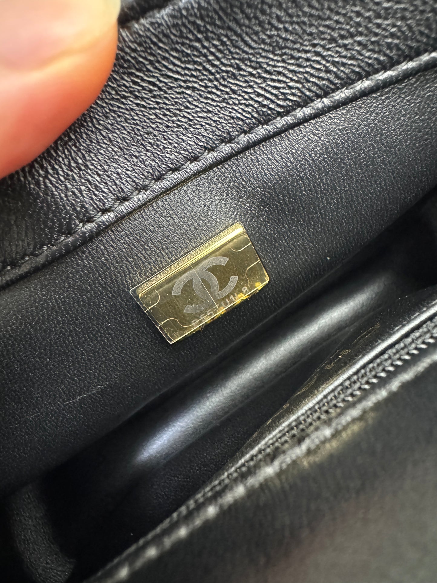 CHANEL 25P 愛心金球羊皮 黑色