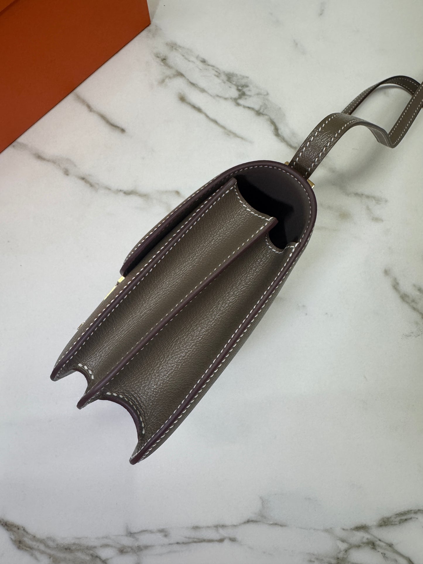 HERMES Mini Constance 大象灰山羊皮 金扣 Etoupe GHW