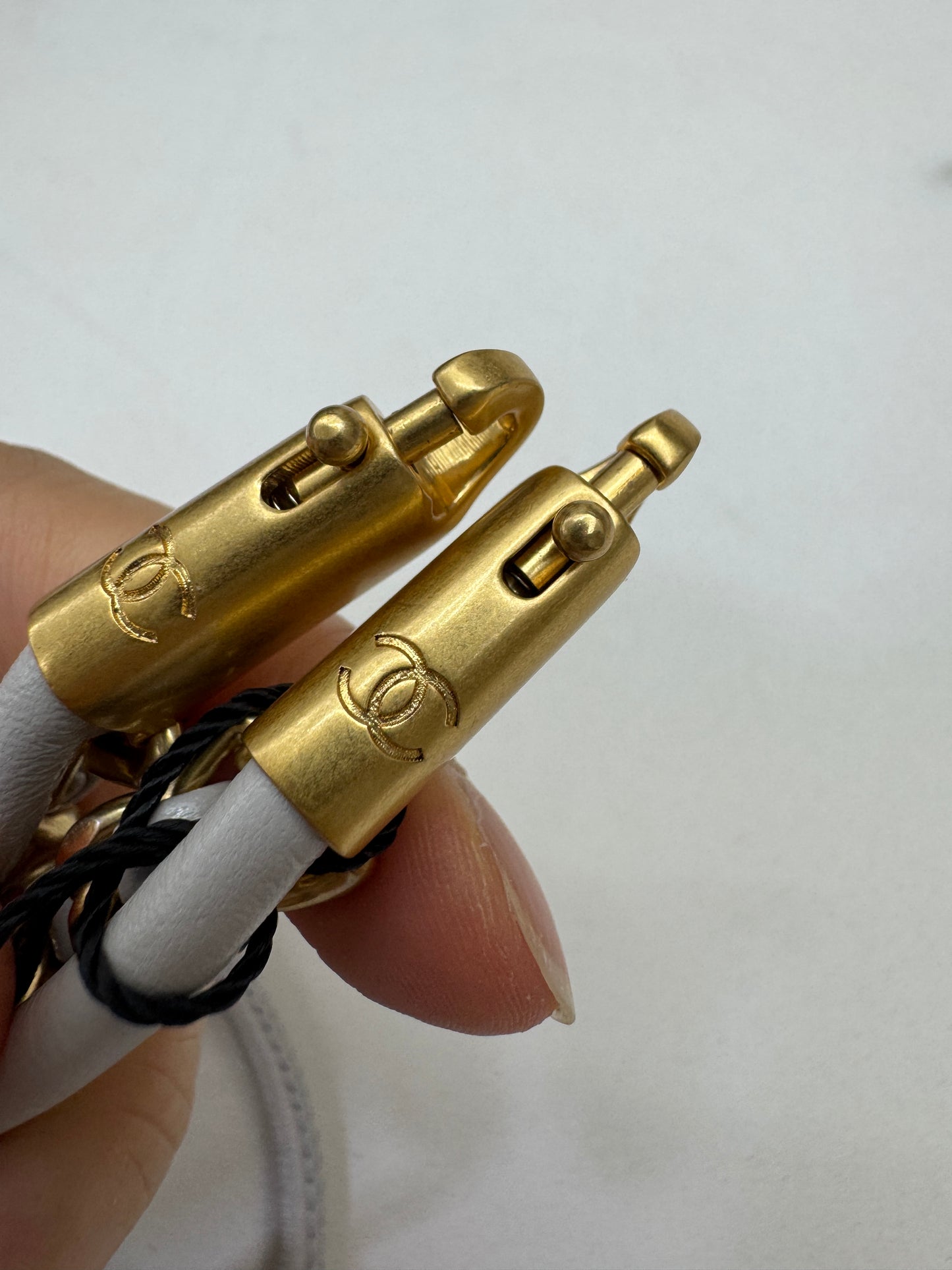 CHANEL Mini 22 Bag 25P淺灰色 新版磁吸扣