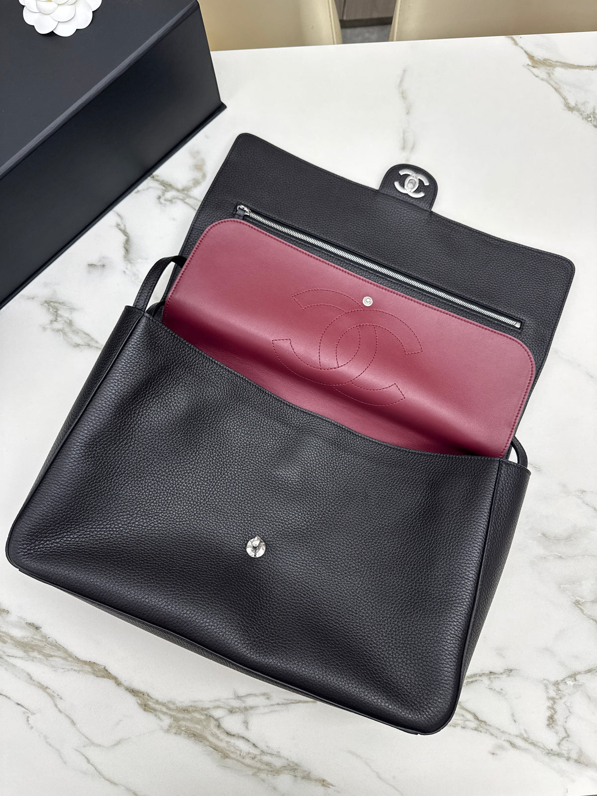 CHANEL Maxi Flap 大號38cm 黑銀