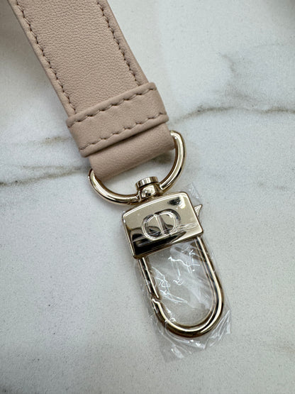 DIOR D-Joy Small 胭脂米 Powder Beige￼