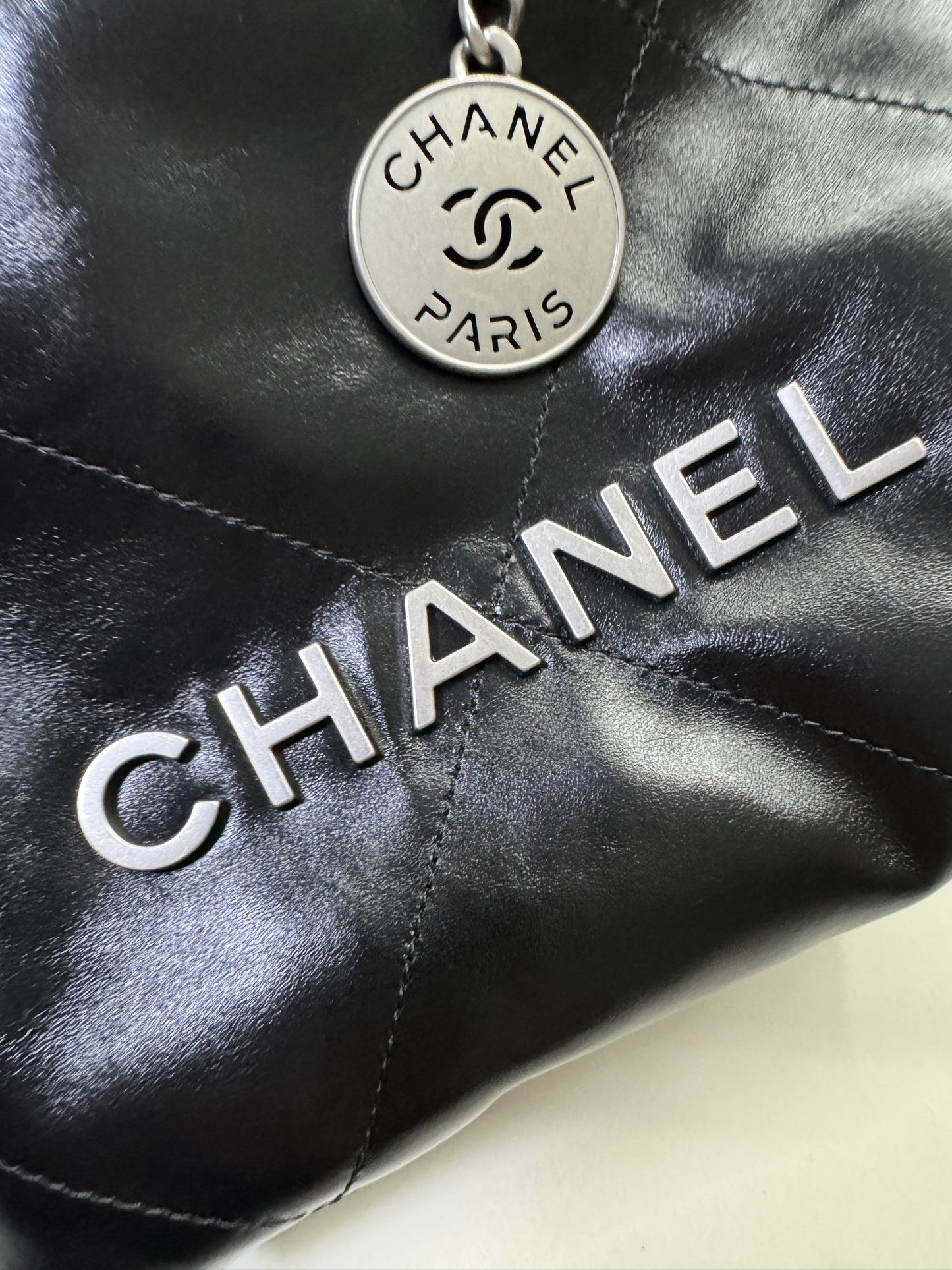CHANEL 22 Bag Mini 黑銀