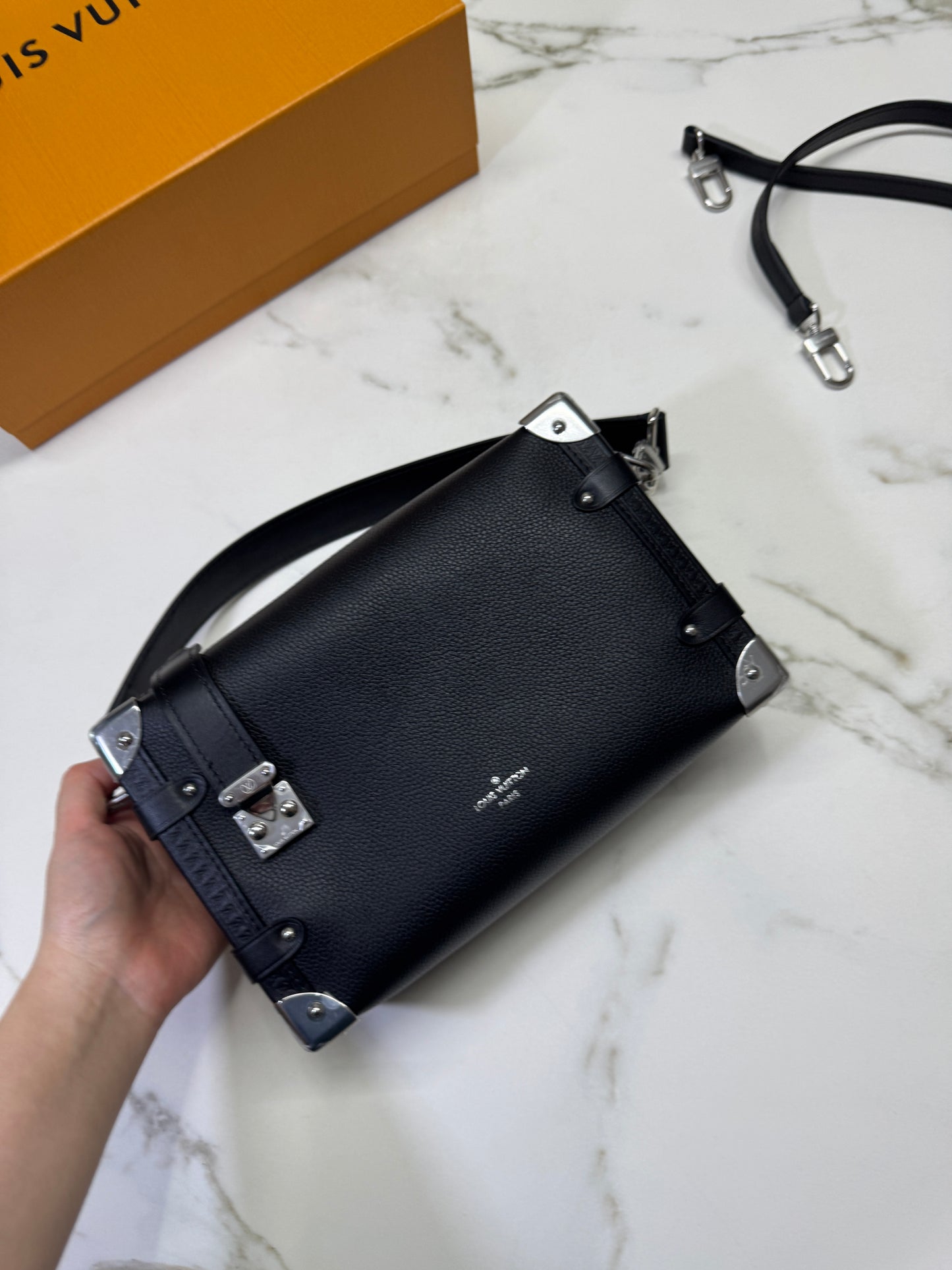 LV Side Trunk MM 黑色皮款