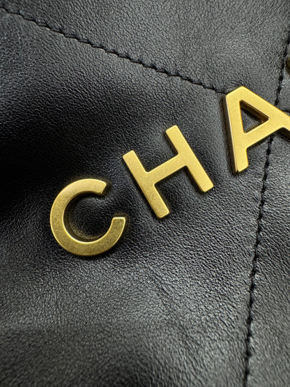 CHANEL 22Bag Medium 黑金