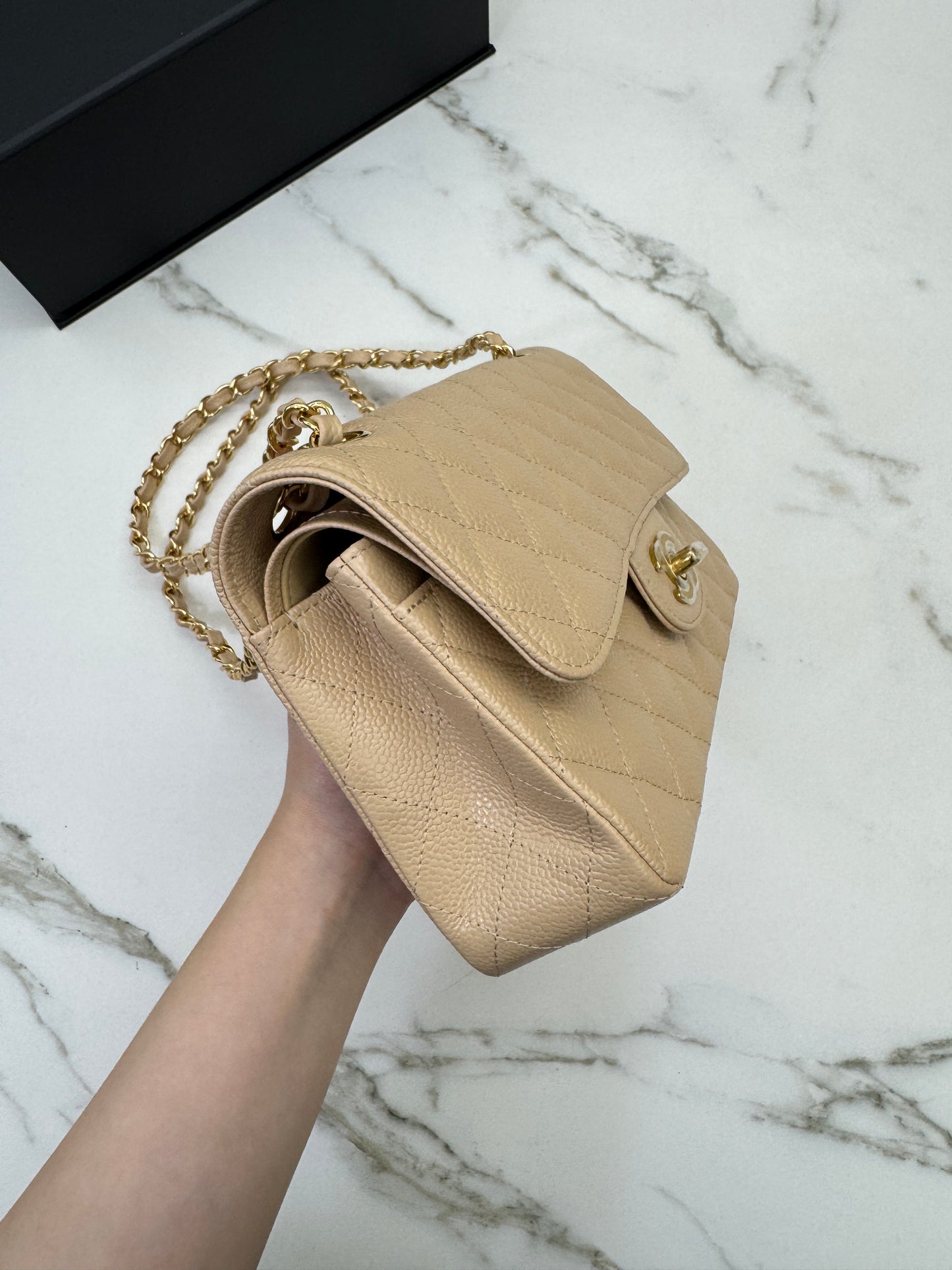 CHANEL CF23 Small 米杏色牛皮金扣 Beige Caviar Calfskin GHW