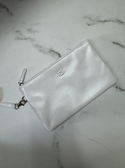 CHANEL 22 Bag Medium 白銀