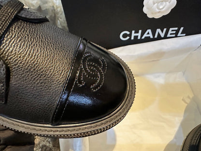 CHANEL 厚底馬丁短靴 黑色 23b